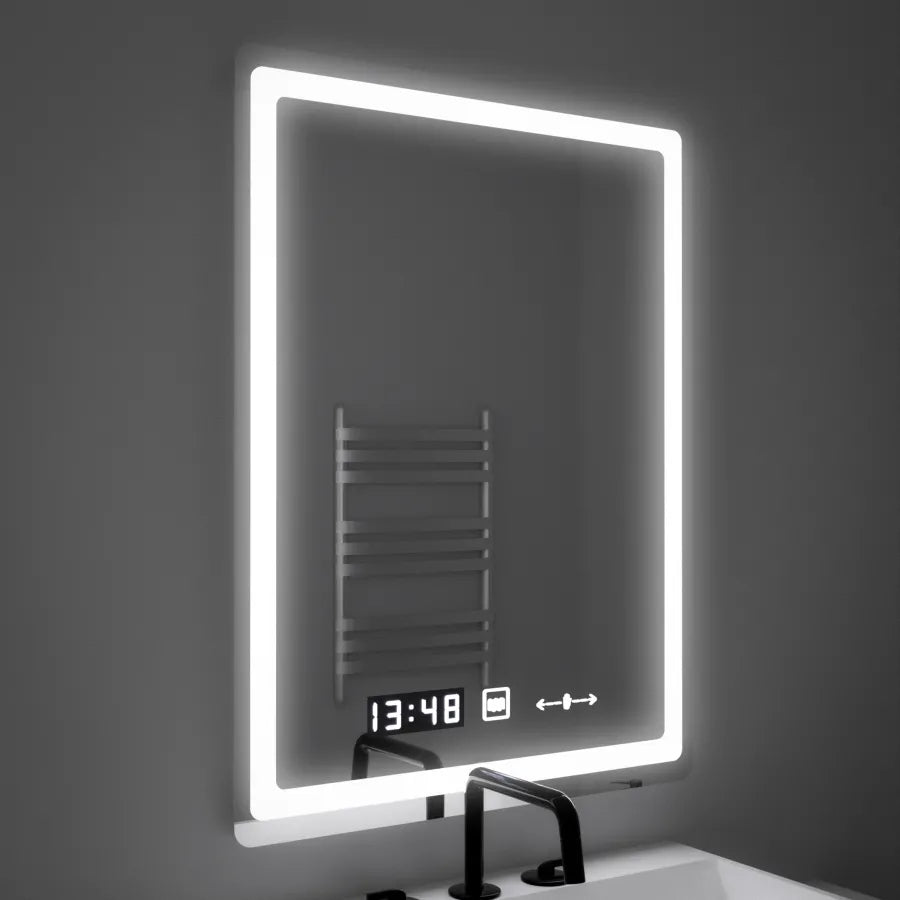 Oglindă LED Baie cu Dezaburire Nataliana, Ceas - AdeHouse — Finisaje și Iluminat Premium.