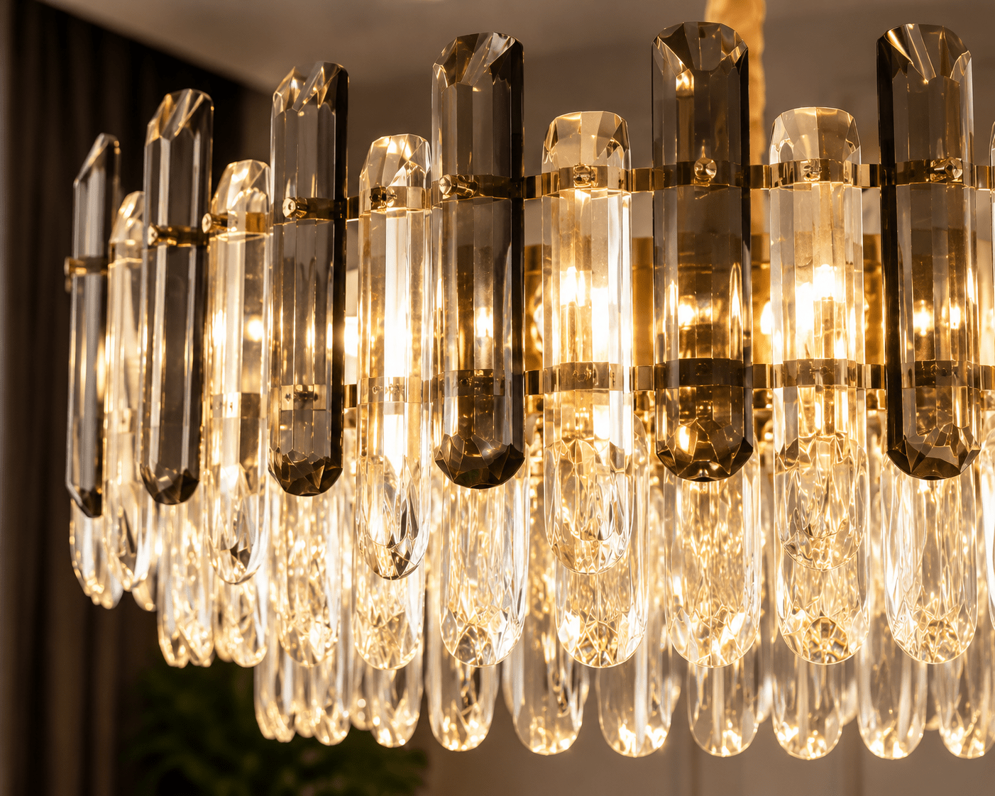 Candelabru Cristal Ubertina, 60W - AdeHouse — Finisaje și Iluminat Premium.