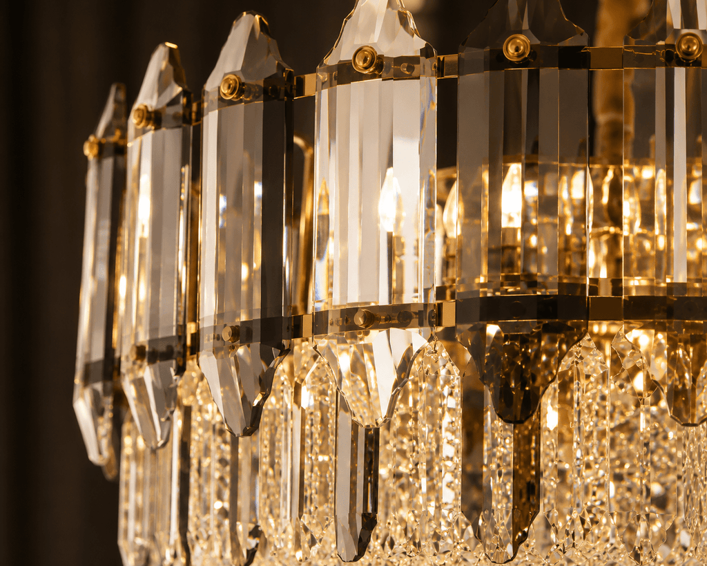 Candelabru Teodberta, 60W - AdeHouse — Finisaje și Iluminat Premium.