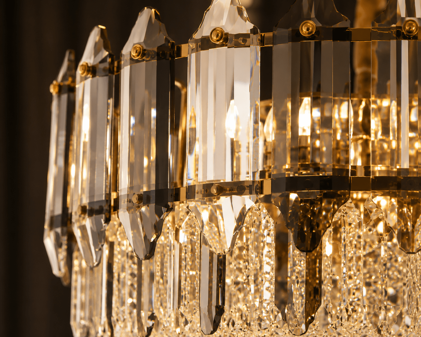 Candelabru Teodberta, 60W - AdeHouse — Finisaje și Iluminat Premium.