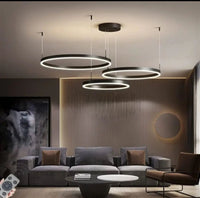 Pendul LED cu Telecomandă Melisande II 200W, cu Inele, Lumină Caldă/Neutră/Rece, Dimabil, Negru - AdeHouse — Finisaje și Iluminat Premium.