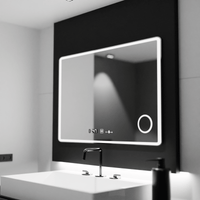 Oglindă LED Baie cu Dezaburire Zenaide, Ceas - AdeHouse — Finisaje și Iluminat Premium.