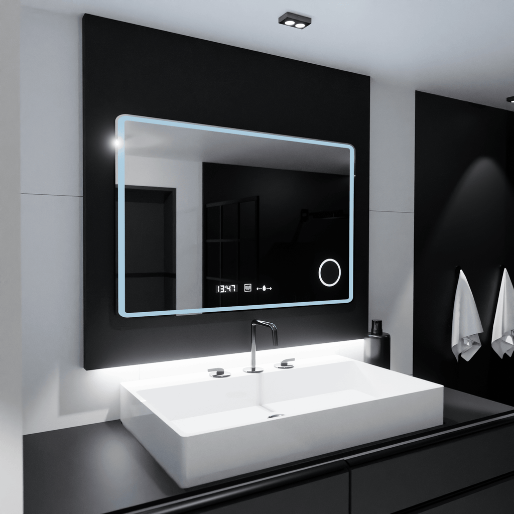 Oglindă LED Baie cu Dezaburire Zenaide, Ceas - AdeHouse — Finisaje și Iluminat Premium.